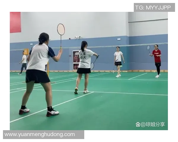 赵丽独家分享羽毛球技巧与训练心得助你提升球技与竞技水平